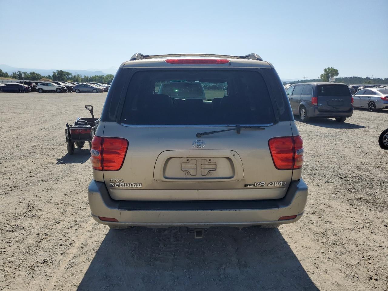 2004 Toyota Sequoia Sr5 - Image 6