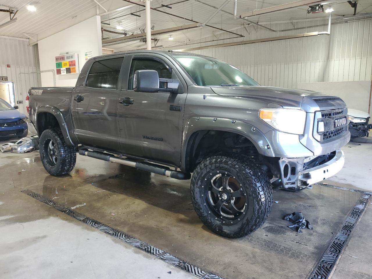 2015 Toyota Tundra Crewmax Sr5 - Фото 4