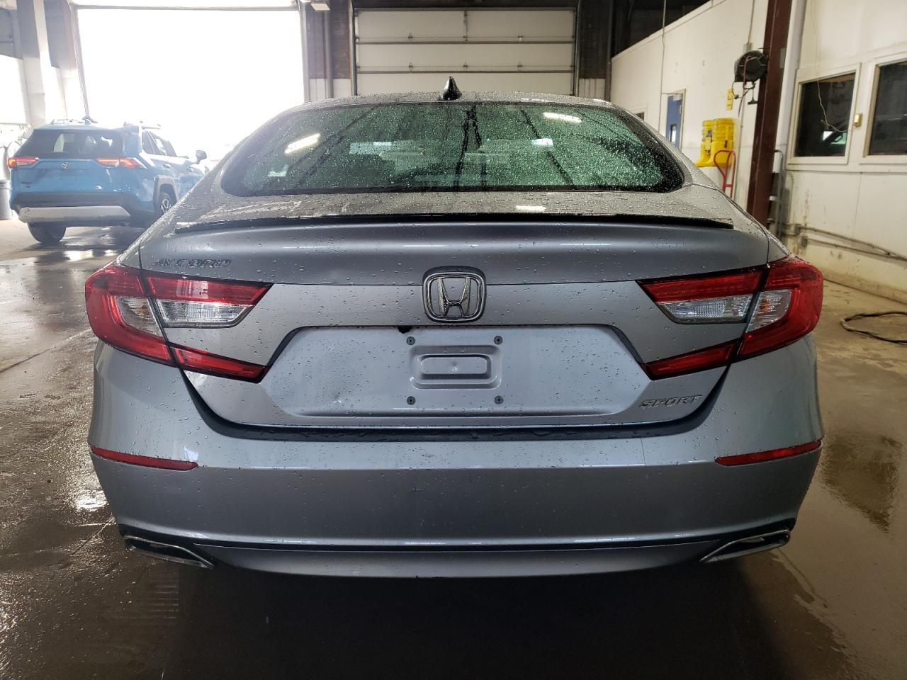 2022 Honda Accord Sport - Image 6