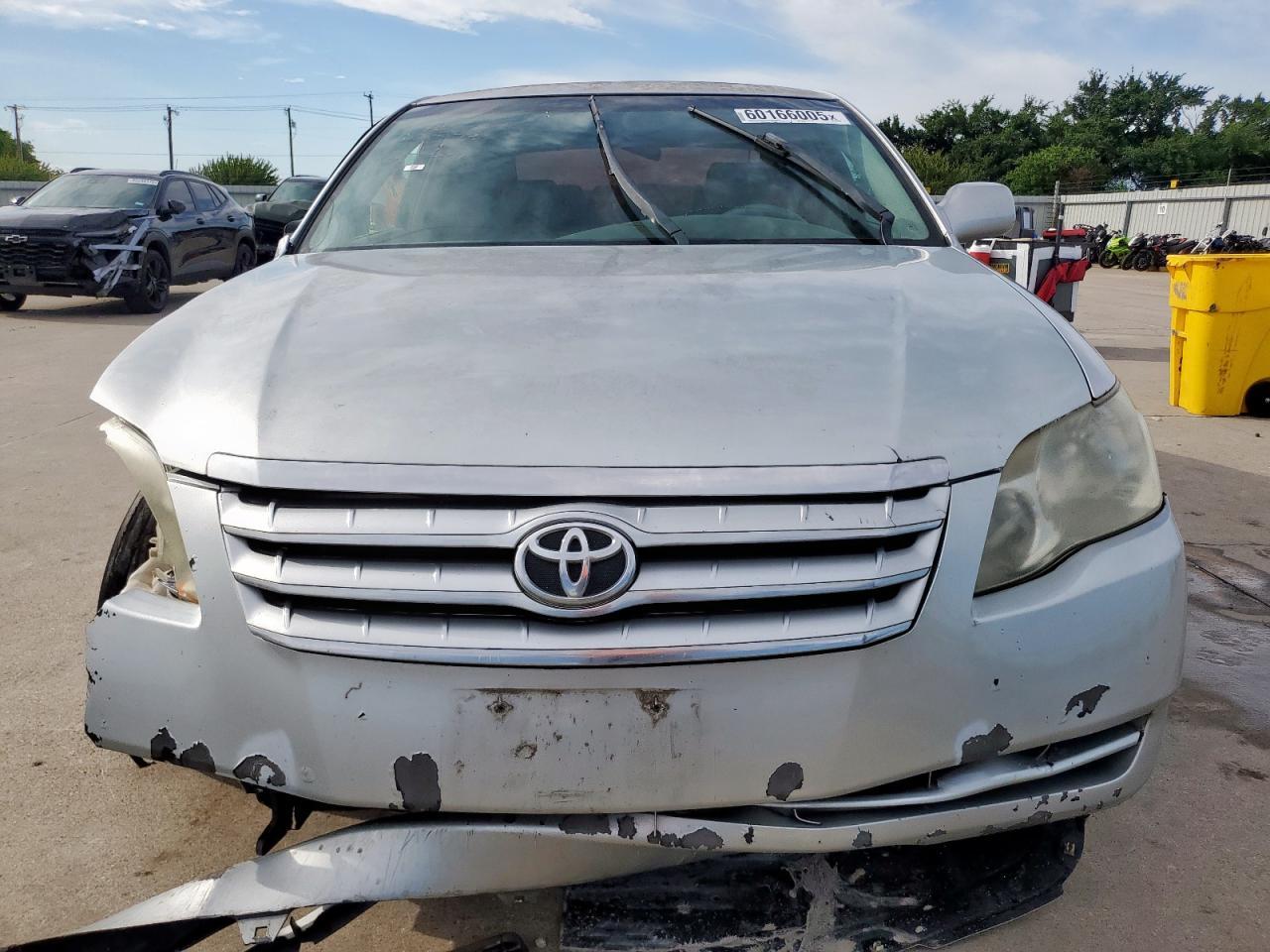 2005 Toyota Avalon Xl - Image 5
