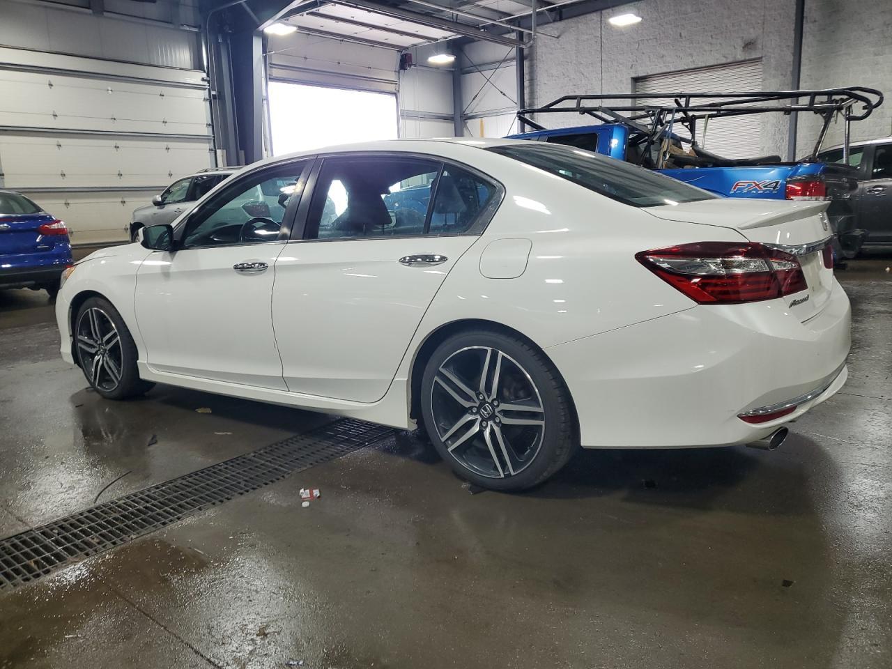 2016 Honda Accord Sport - Фото 2