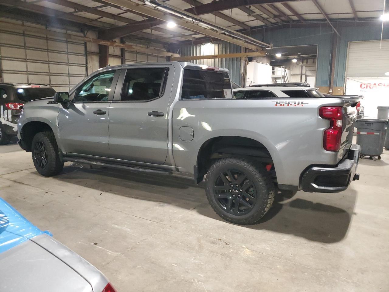 2023 Chevrolet Silverado K1500 Trail Boss Custom - Фото 2