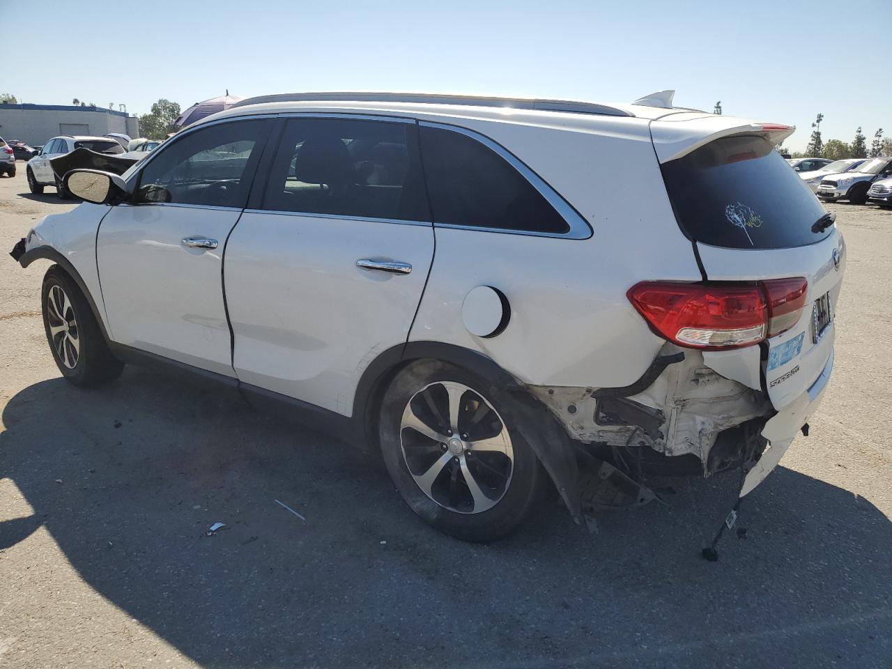 2016 Kia Sorento Ex - Image 2