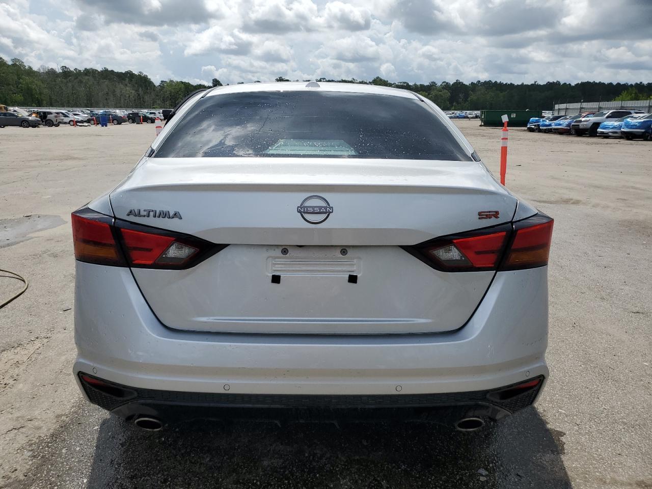 2024 Nissan Altima Sr - Фото 6
