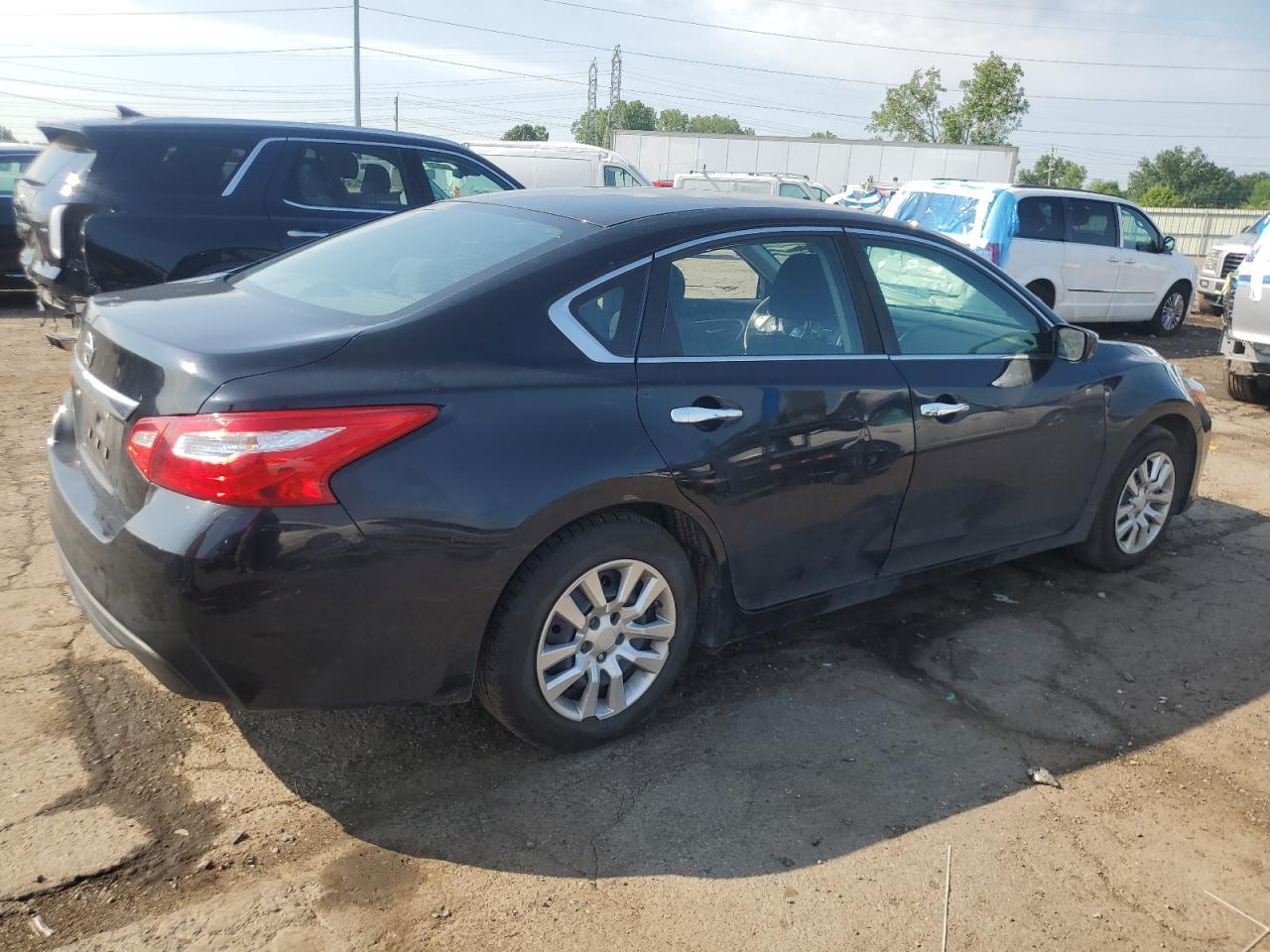 2016 Nissan Altima 2.5 - Фото 3