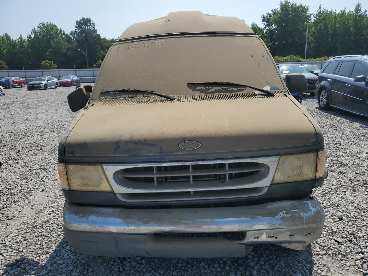 1997 Ford Econoline E150 Van - Image 5