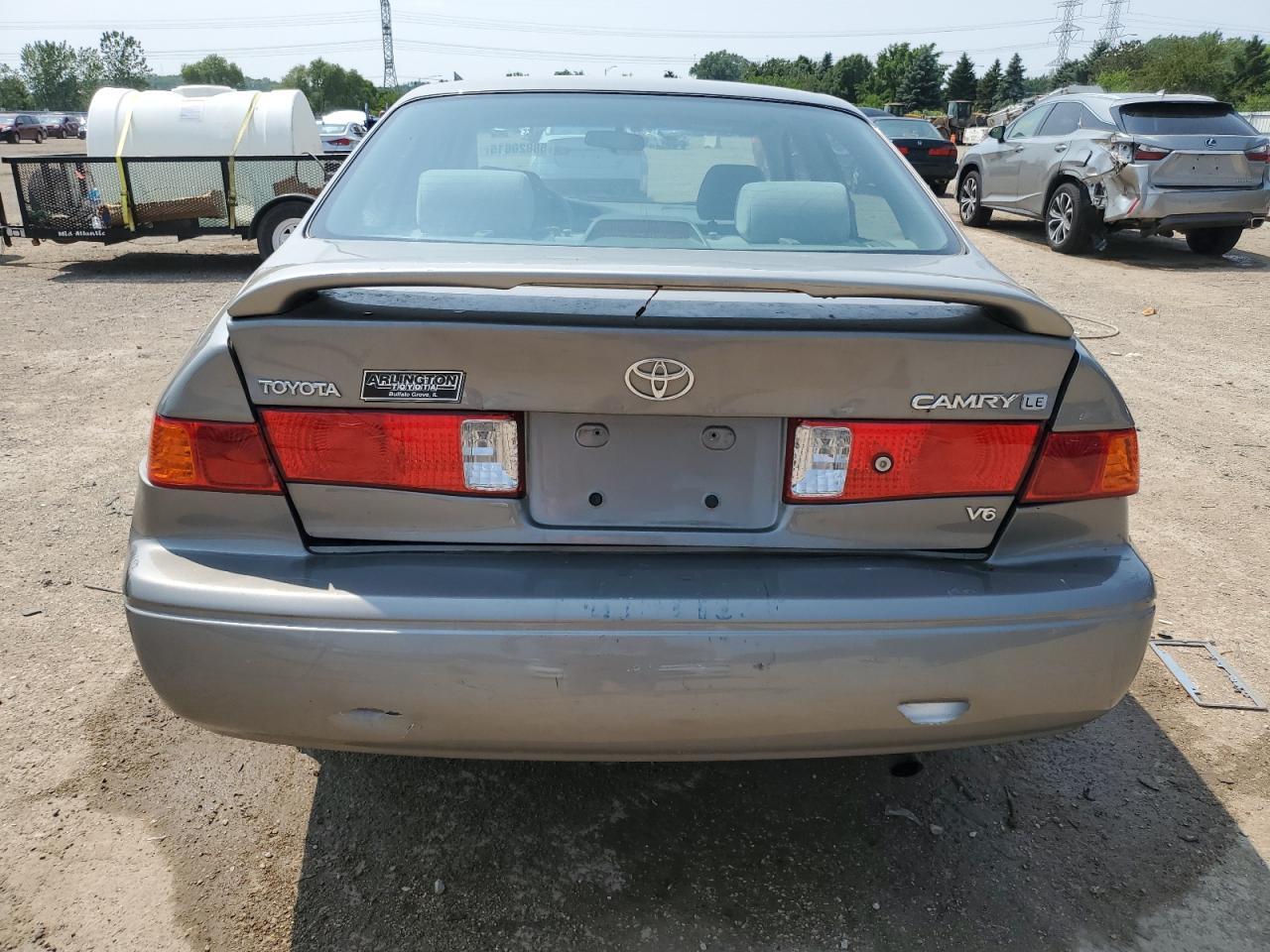 2000 Toyota Camry Le - Фото 6