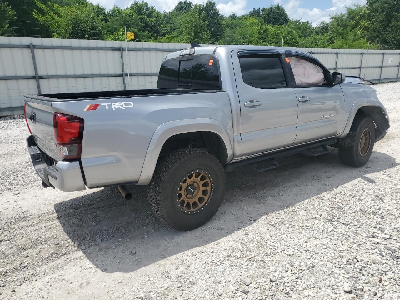 2019 Toyota Tacoma Double Cab - Фото 3