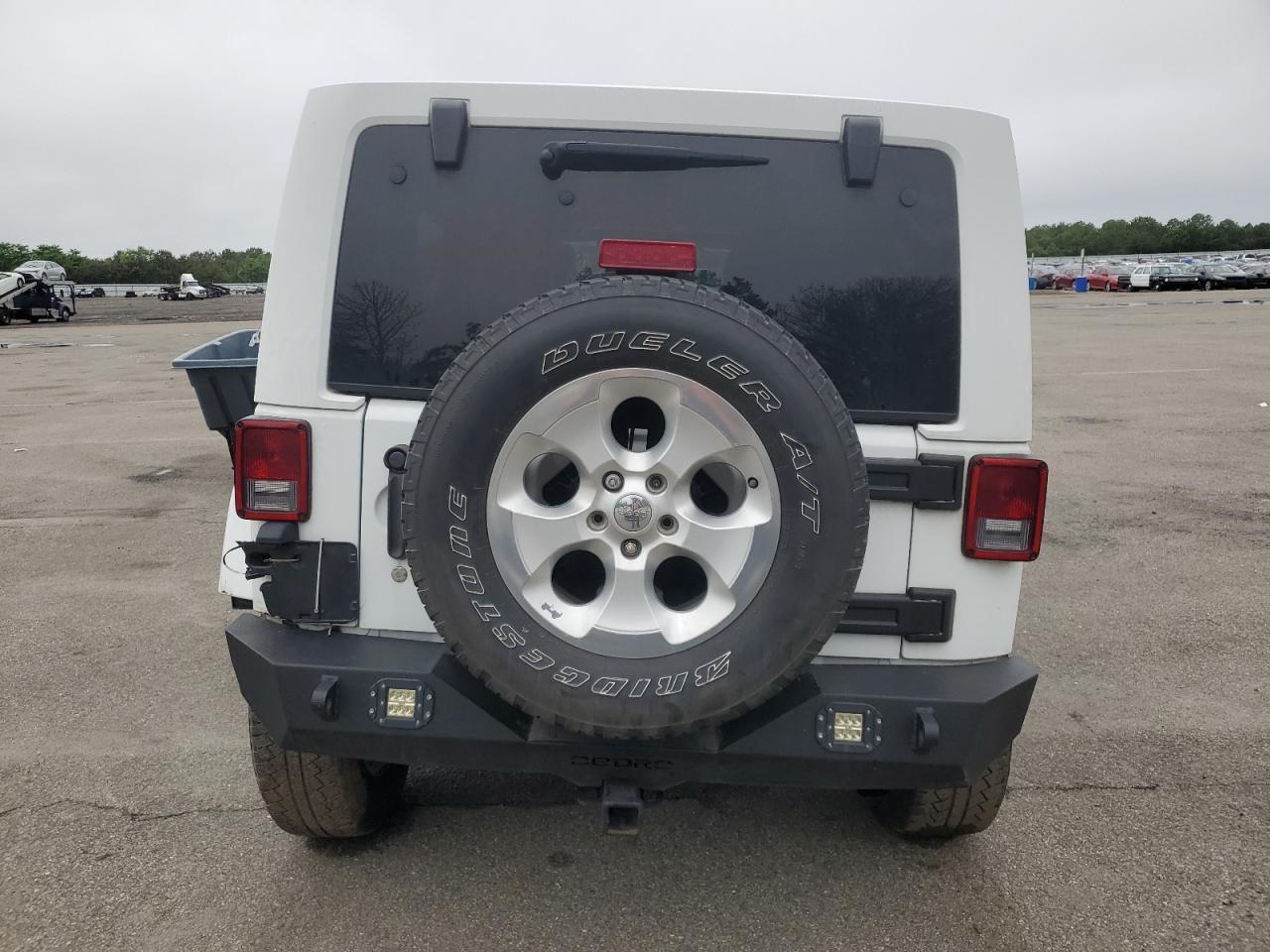 2015 Jeep Wrangler Unlimited Sahara - Фото 6