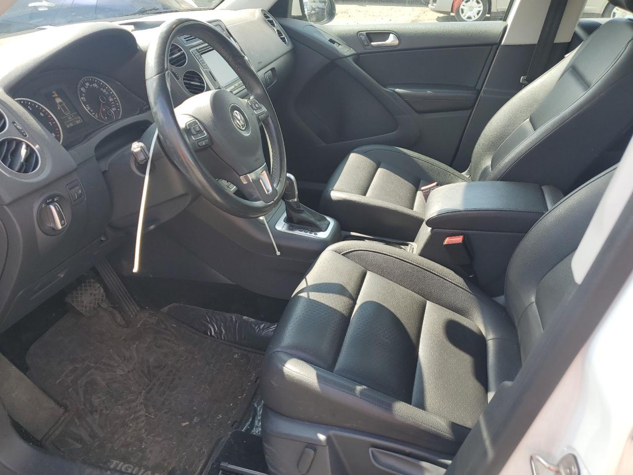 2017 Volkswagen Tiguan S - Image 7