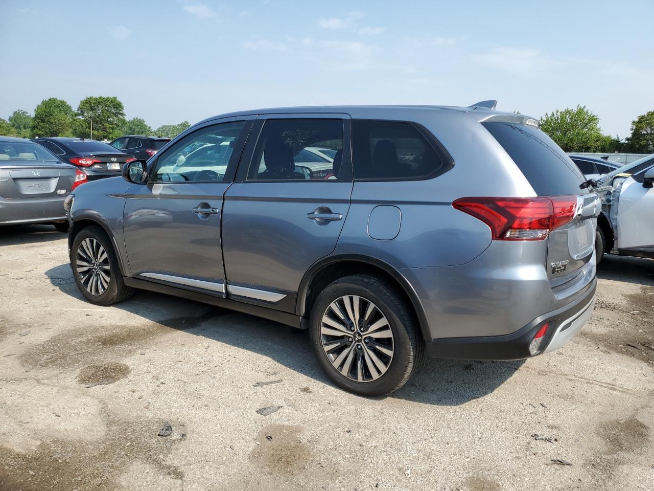 2020 Mitsubishi Outlander Es - Фото 2