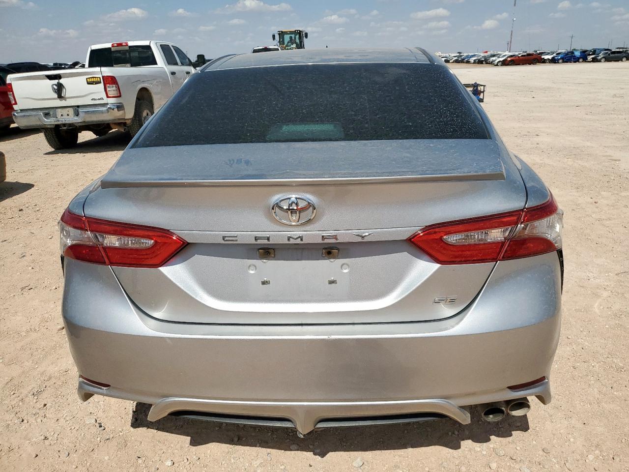 2018 Toyota Camry L - Фото 6