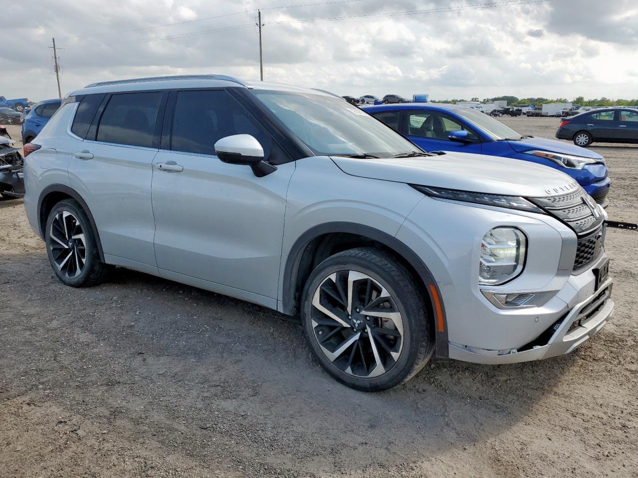 2022 Mitsubishi Outlander Sel - Фото 4