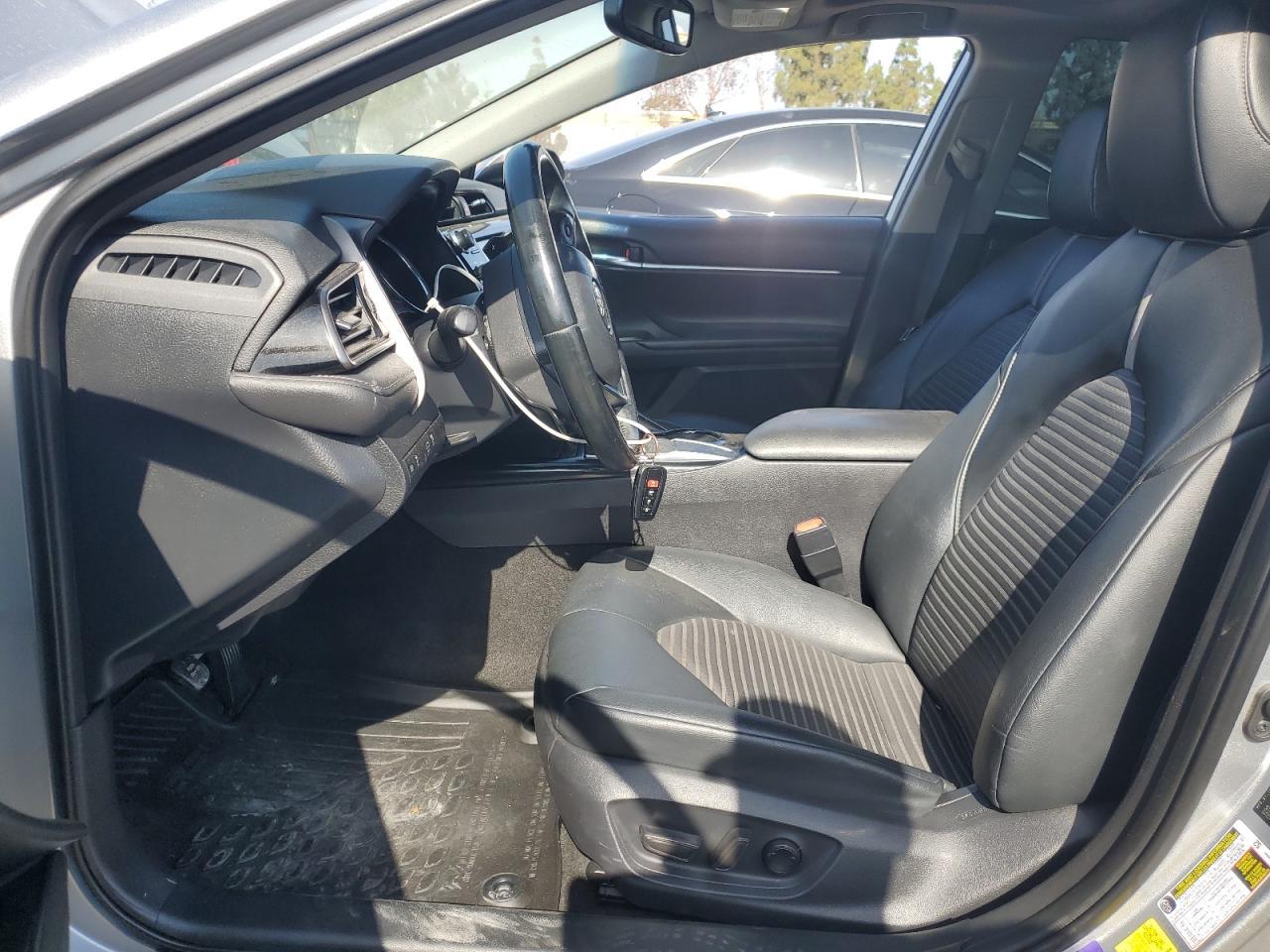 2020 Toyota Camry Se - Image 7