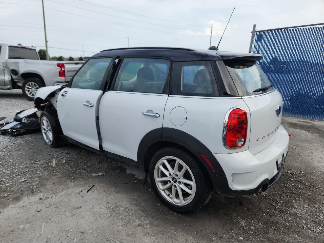 2015 Mini Cooper S Countryman - Image 2