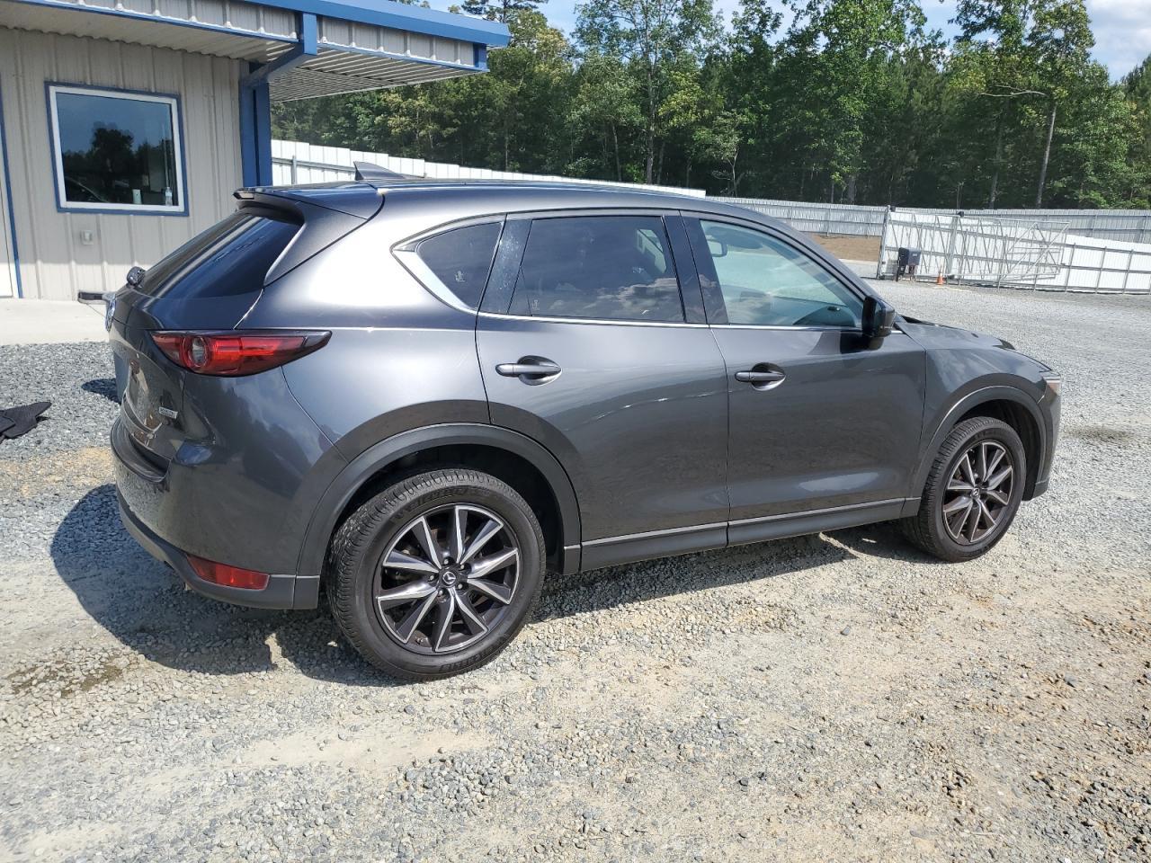 2017 Mazda Cx-5 Grand Touring - Image 3
