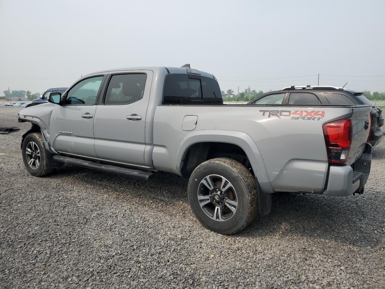 2019 Toyota Tacoma Double Cab - Фото 2