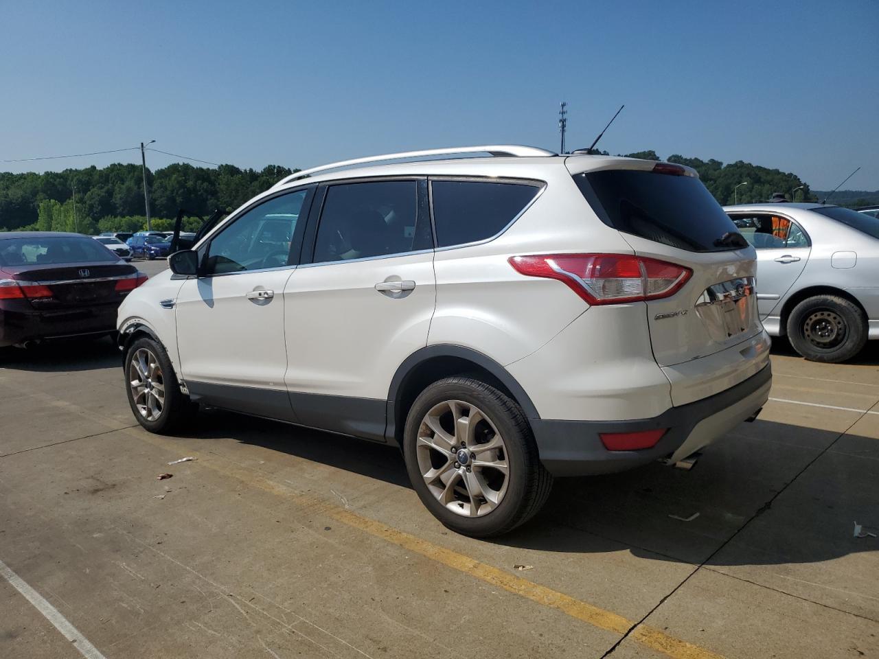2014 Ford Escape Titanium - Image 2