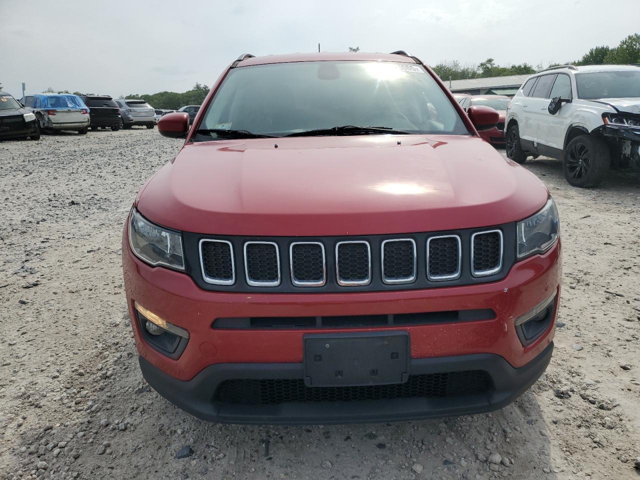 2017 Jeep Compass Latitude - Image 5