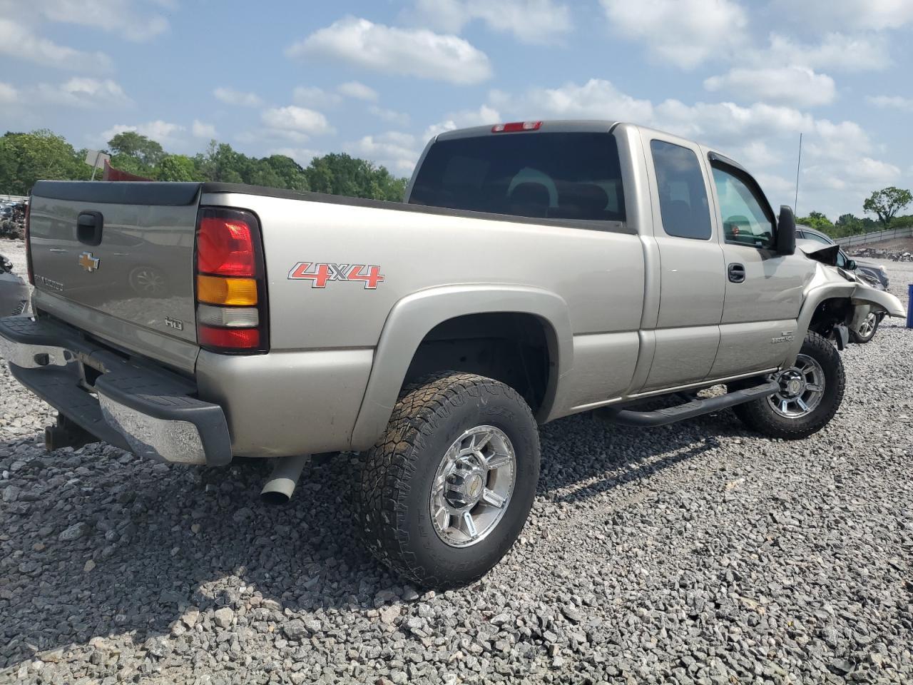 2002 Chevrolet Silverado K2500 Heavy Duty - Фото 3