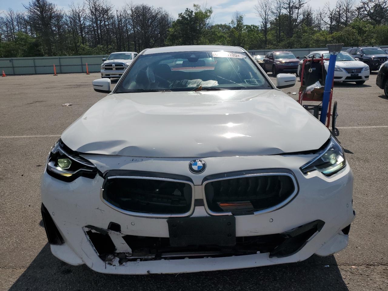 2025 BMW 230Xi - Image 5