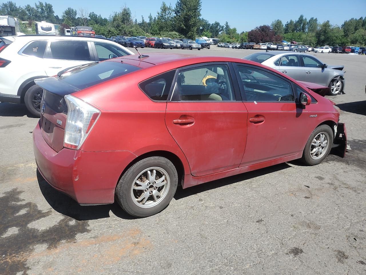 2010 Toyota Prius - Фото 3