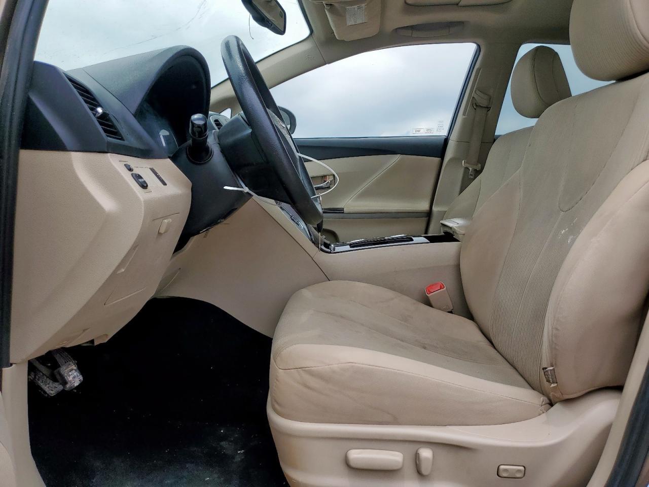 2010 Toyota Venza - Image 7