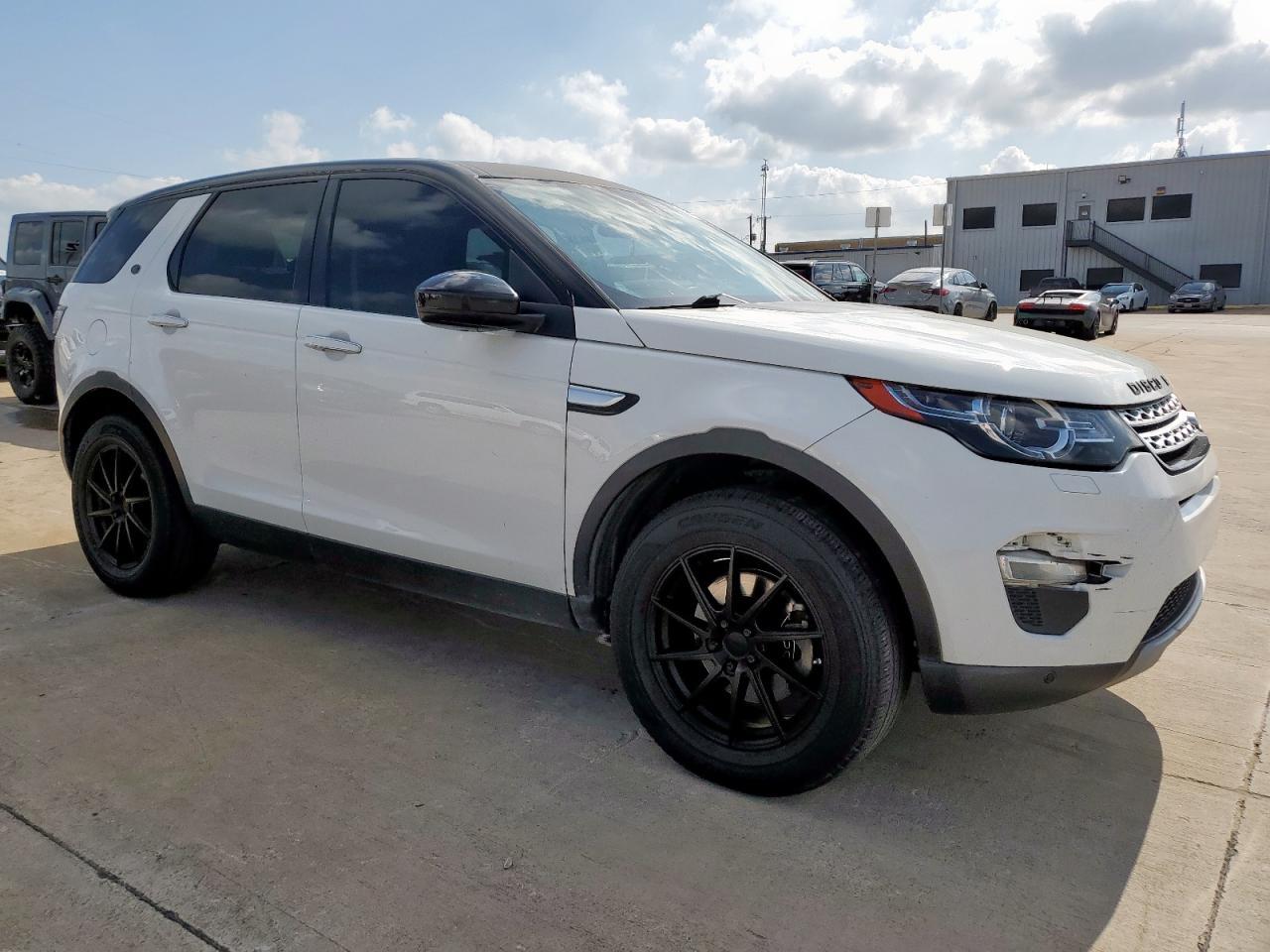 2016 Land Rover Discovery Sport Hse Luxury - Image 4