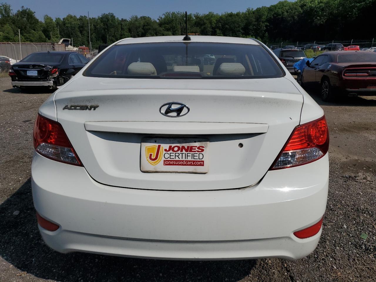 2012 Hyundai Accent Gls - Image 6