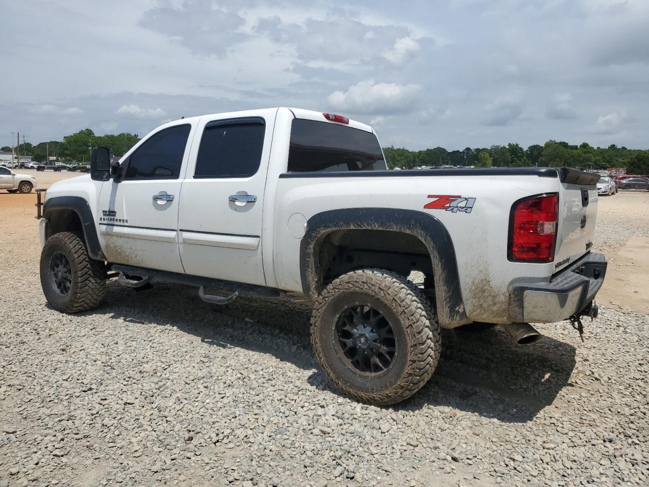 2009 Chevrolet Silverado K1500 Lt - Image 2