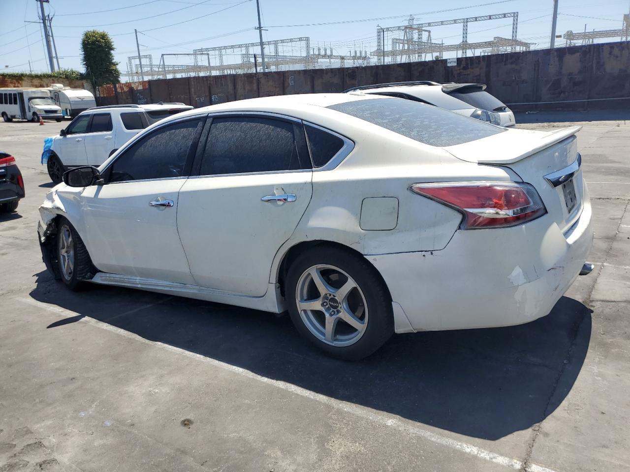 2015 Nissan Altima 2.5 - Фото 2