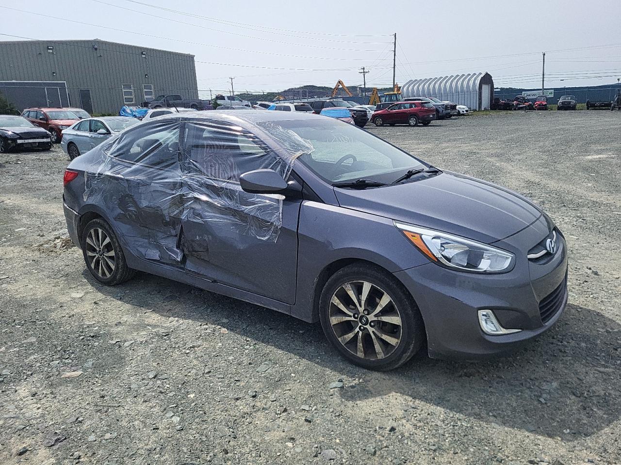 2017 Hyundai Accent Se - Фото 4