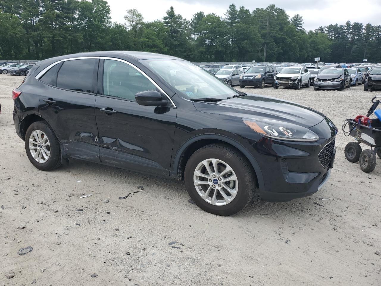 2020 Ford Escape Se - Фото 4