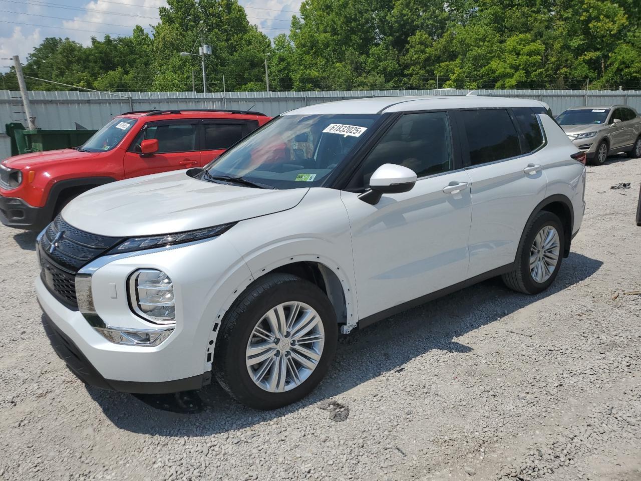 2024 Mitsubishi Outlander Es