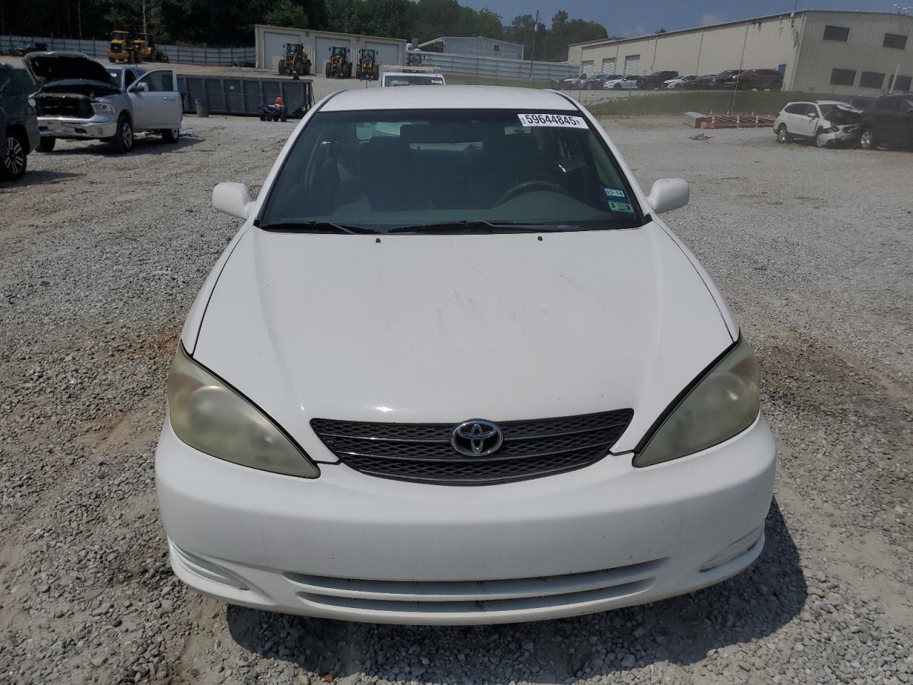 2002 Toyota Camry Le - Фото 5