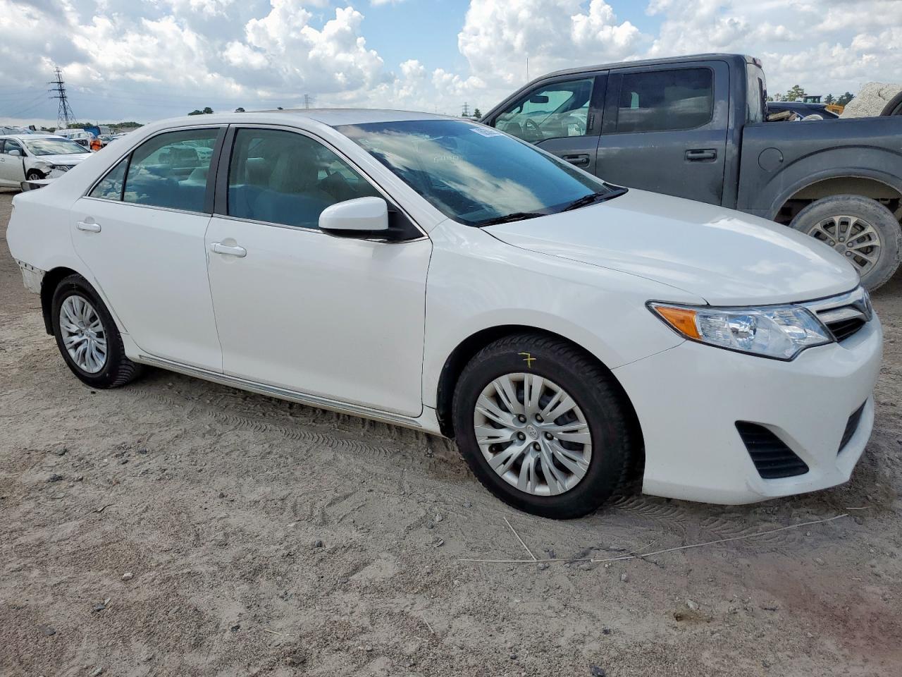 2012 Toyota Camry Base - Фото 4