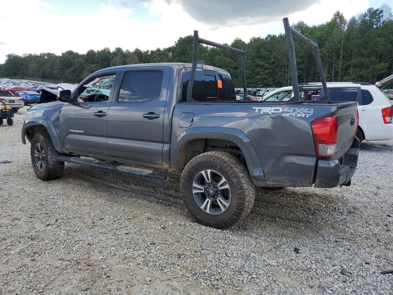 2017 Toyota Tacoma Double Cab - Фото 2