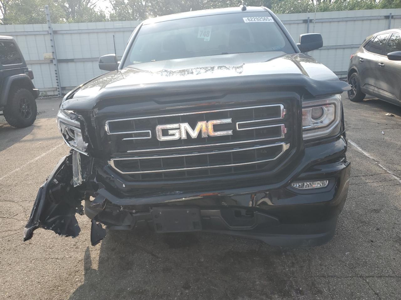2017 GMC Sierra K1500 - Фото 5
