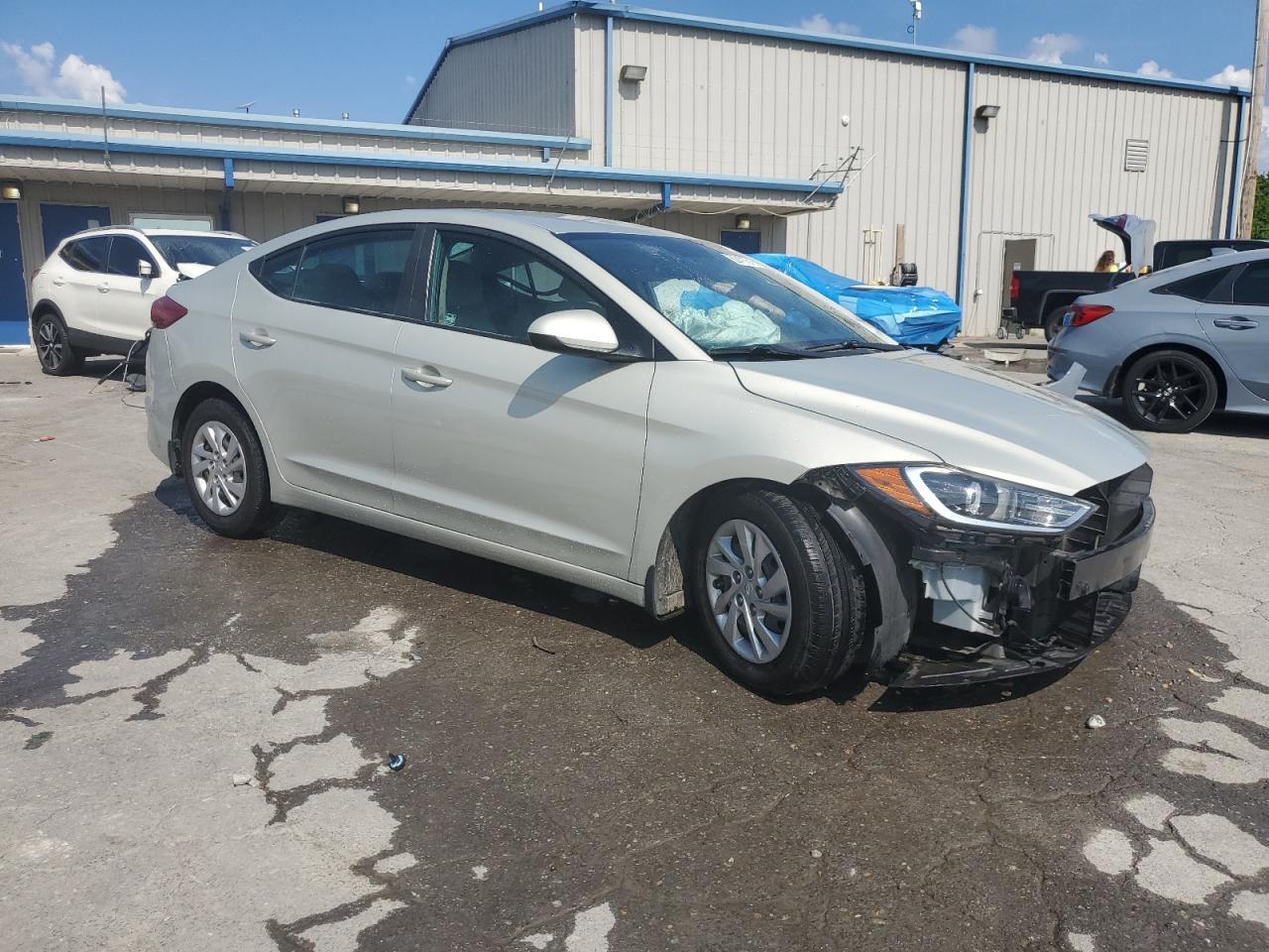 2017 Hyundai Elantra Se - Фото 4