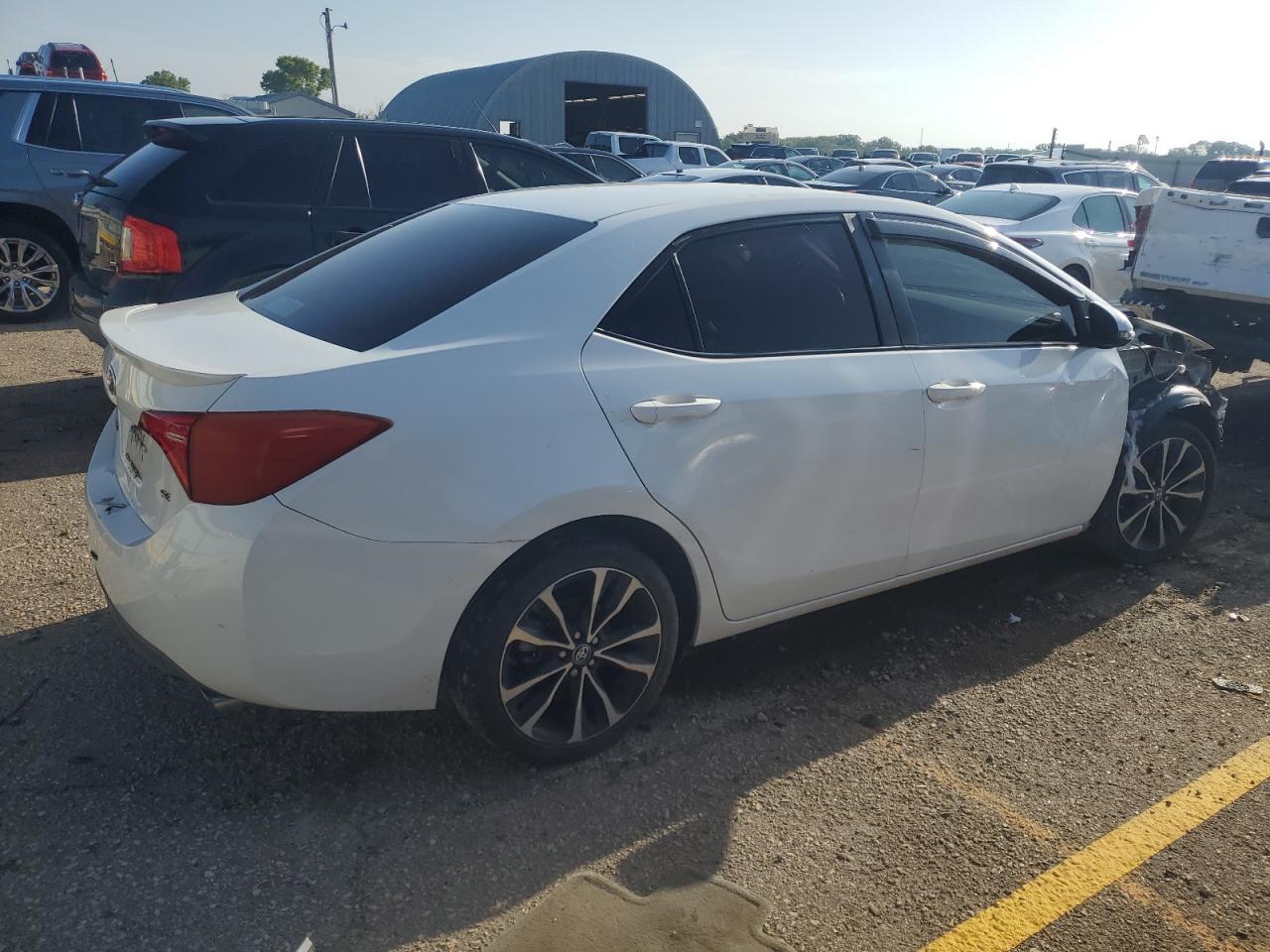 2019 Toyota Corolla L - Фото 3