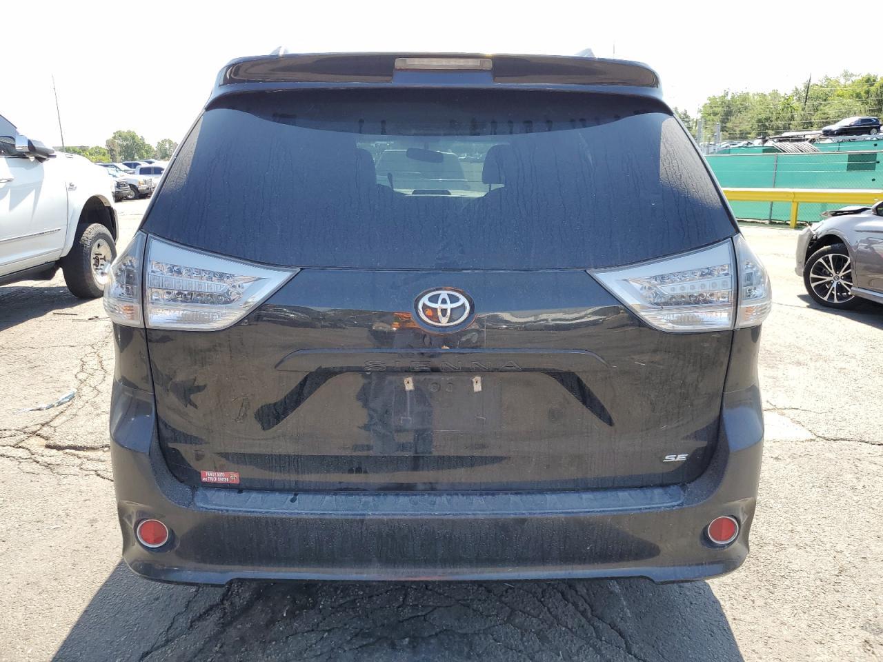 2014 Toyota Sienna Sport - Image 6