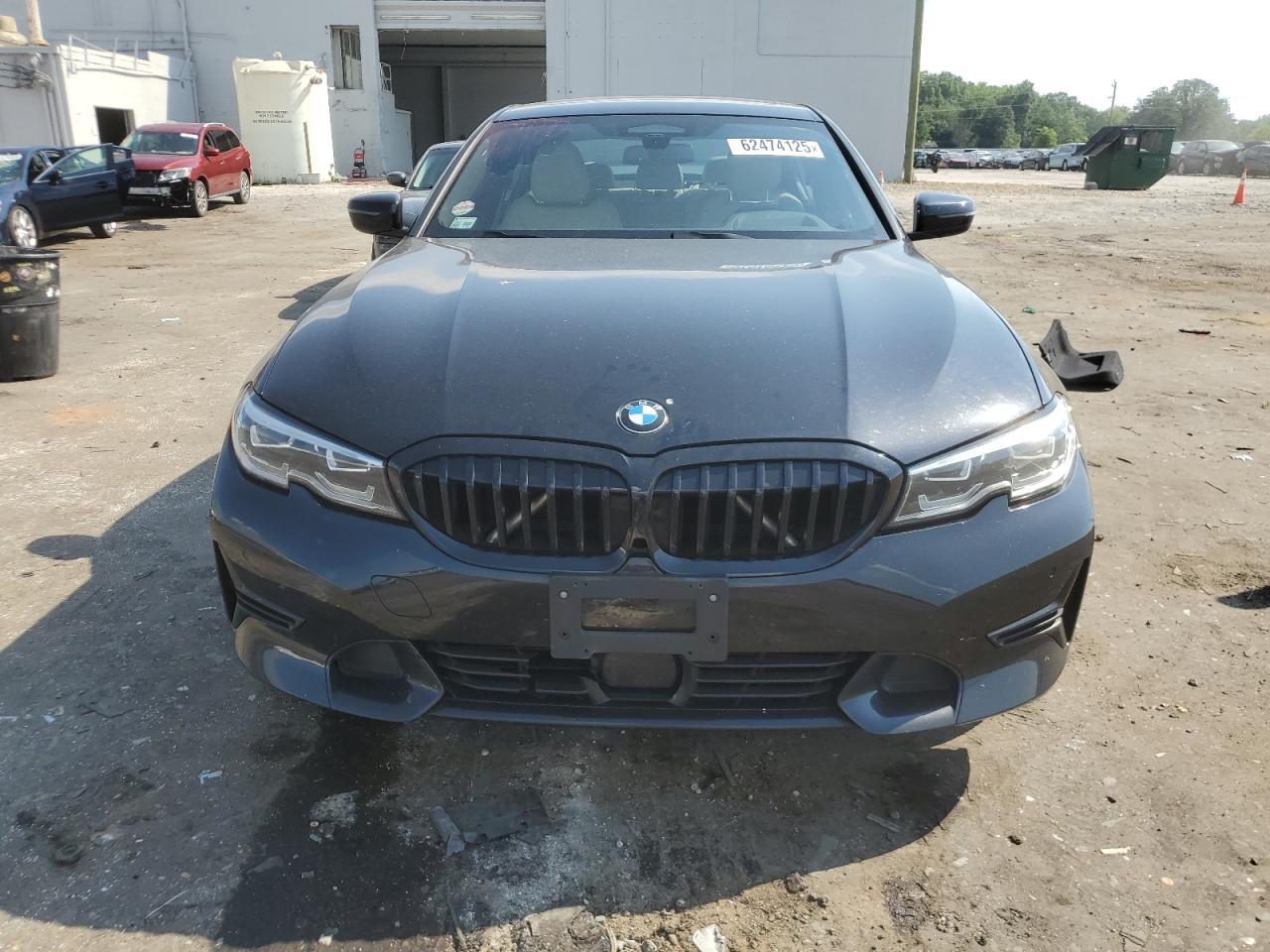 2019 BMW 330Xi - Фото 5
