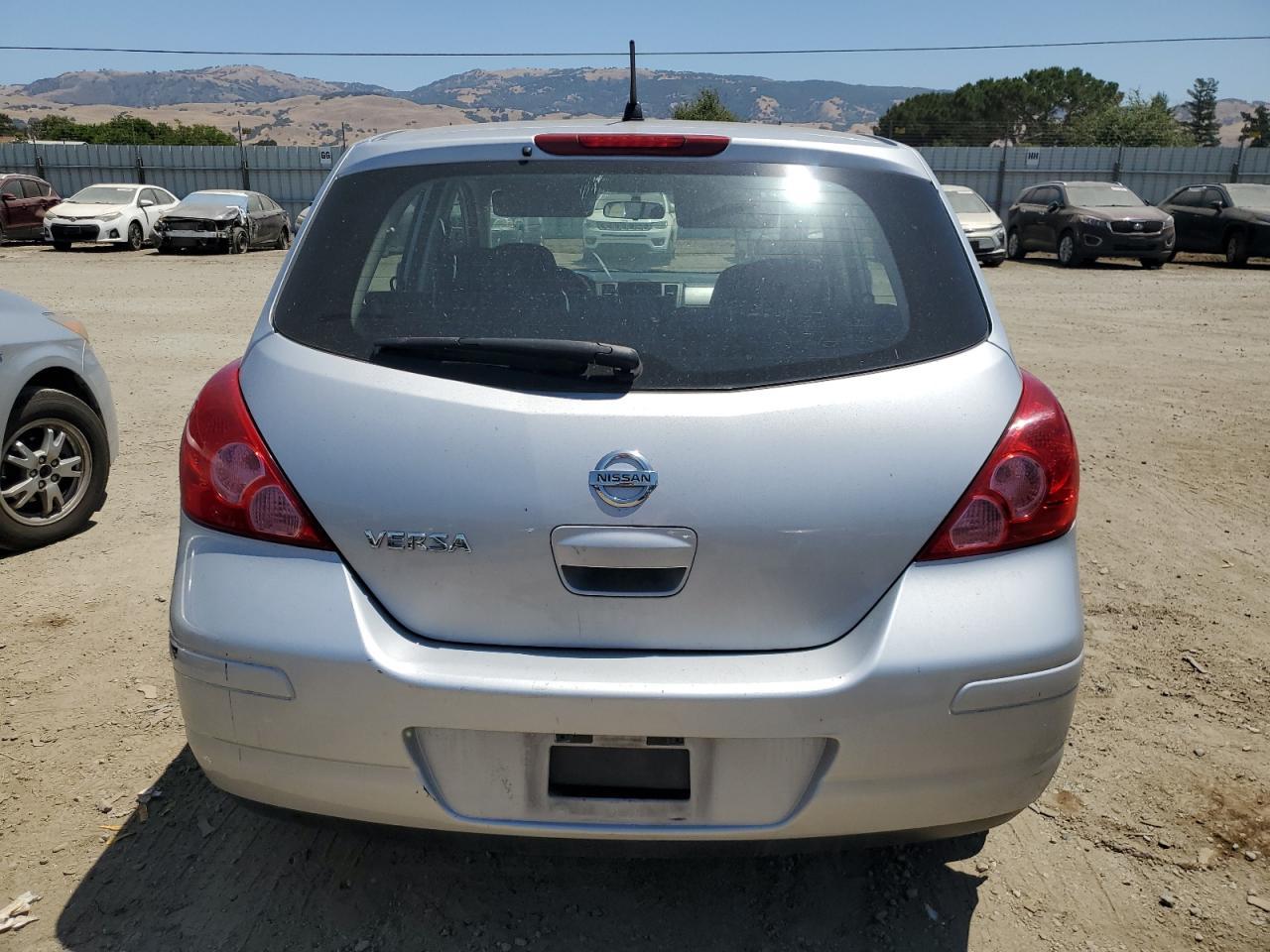 2008 Nissan Versa S - Фото 6