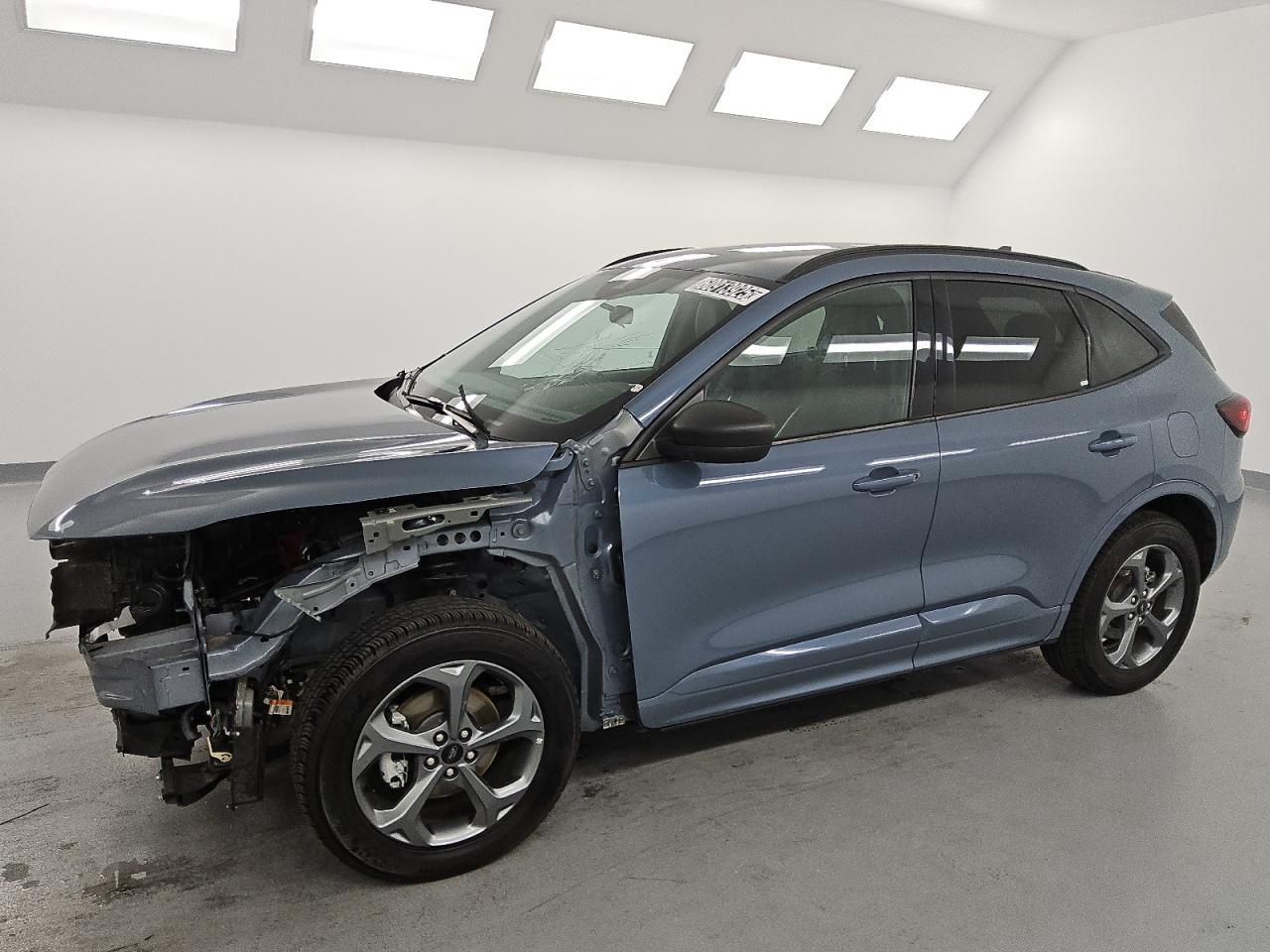 2023 Ford Escape St Line