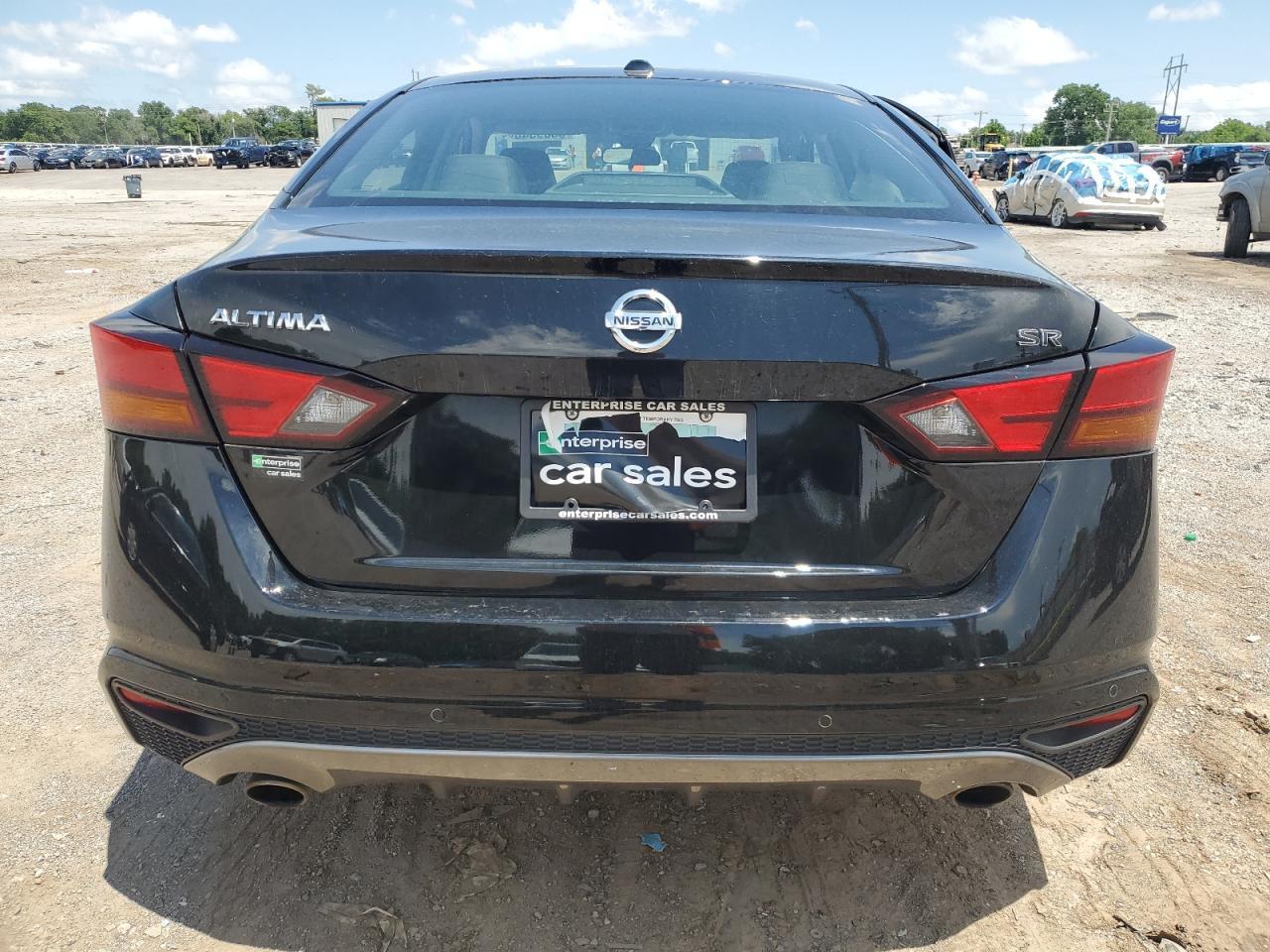 2022 Nissan Altima Sr - Image 6