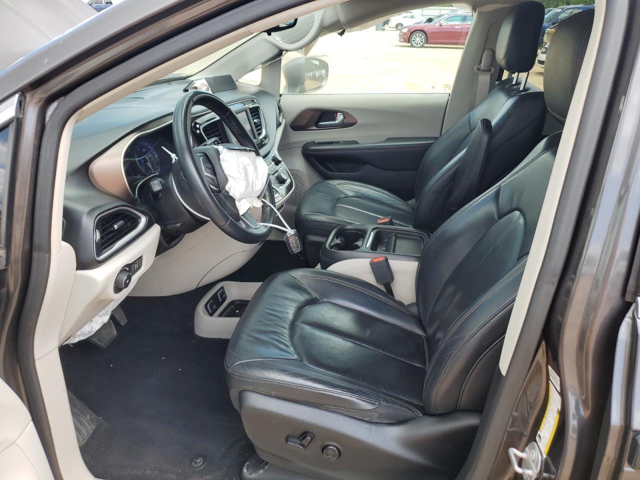 2018 Chrysler Pacifica Touring L - Фото 7