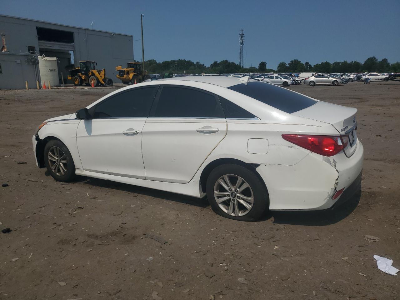 2014 Hyundai Sonata Gls - Image 2
