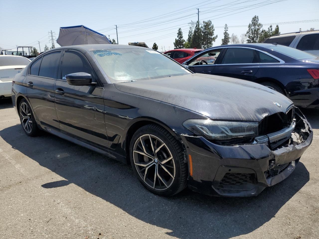 2021 BMW 530E - Фото 4