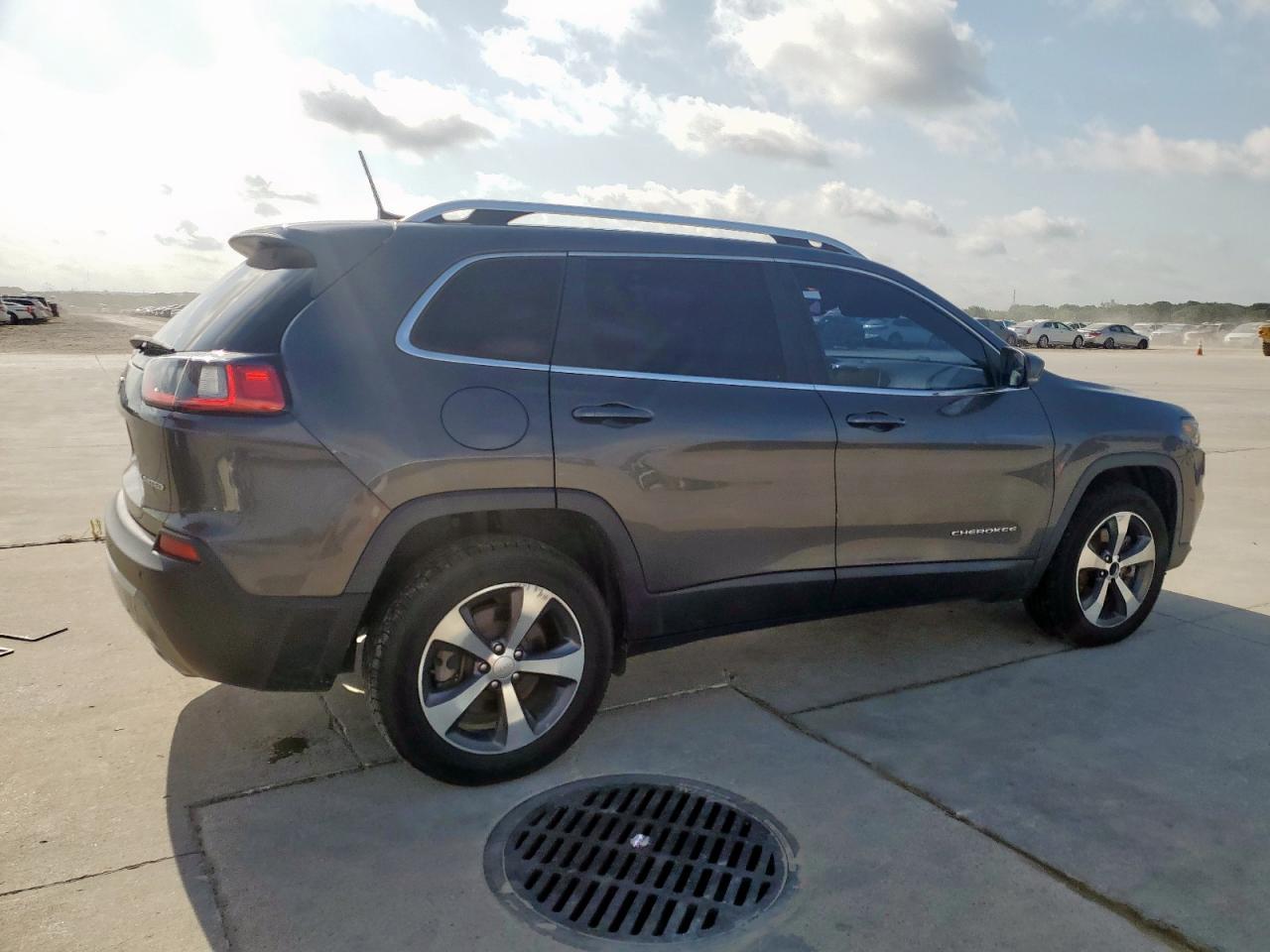 2019 Jeep Cherokee Limited - Фото 3