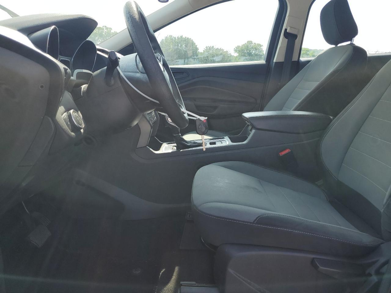 2019 Ford Escape S - Фото 7